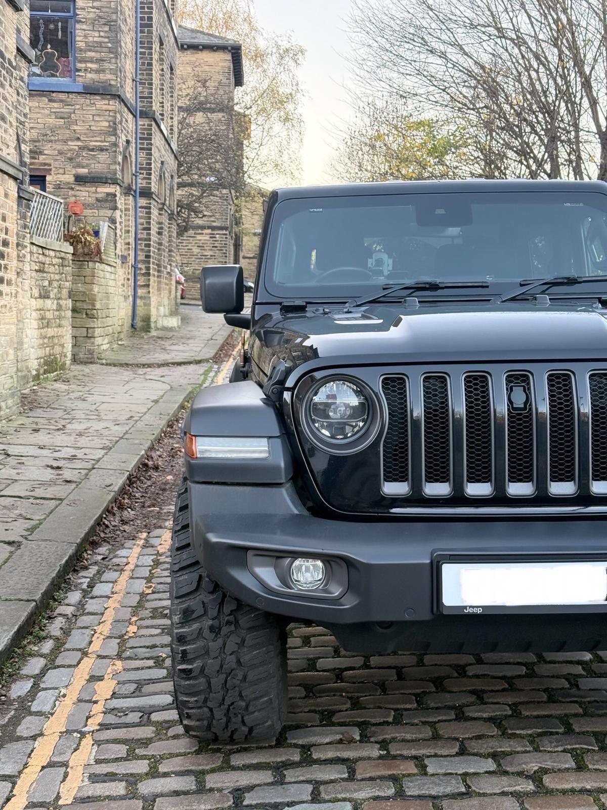 Used Jeep Wrangler 2021 for sale - 76657130: Photo 2