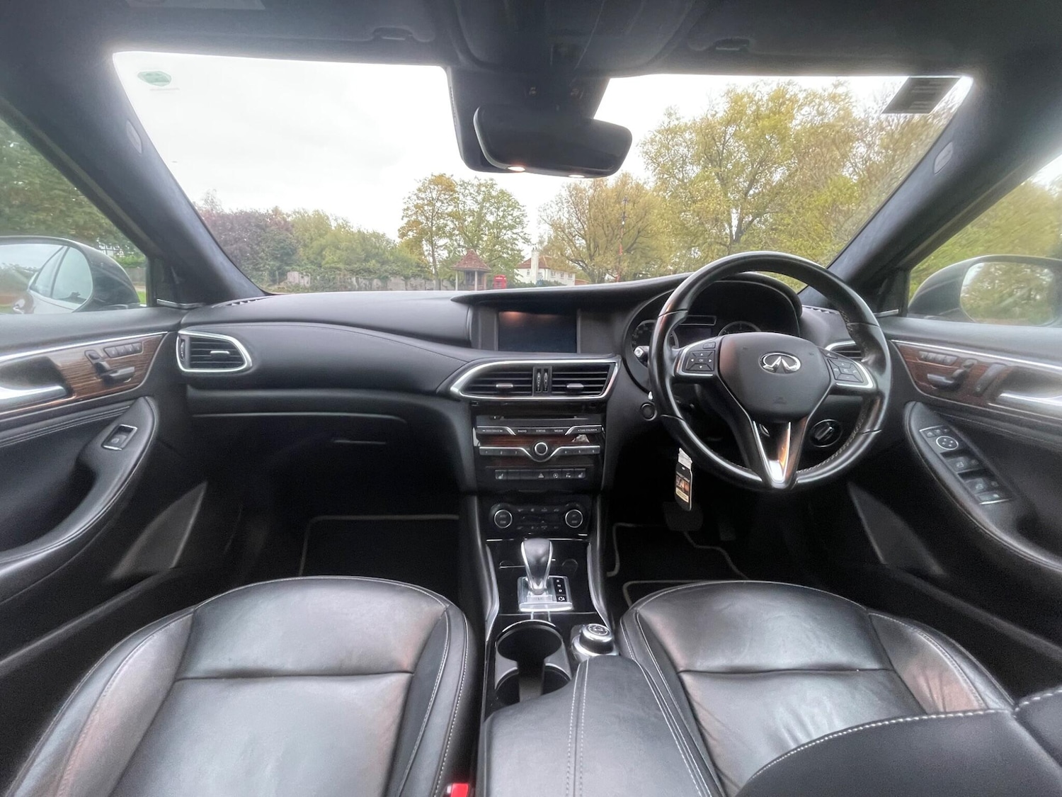 Used Infiniti Q30 2015 for sale - 76514488: Photo 22