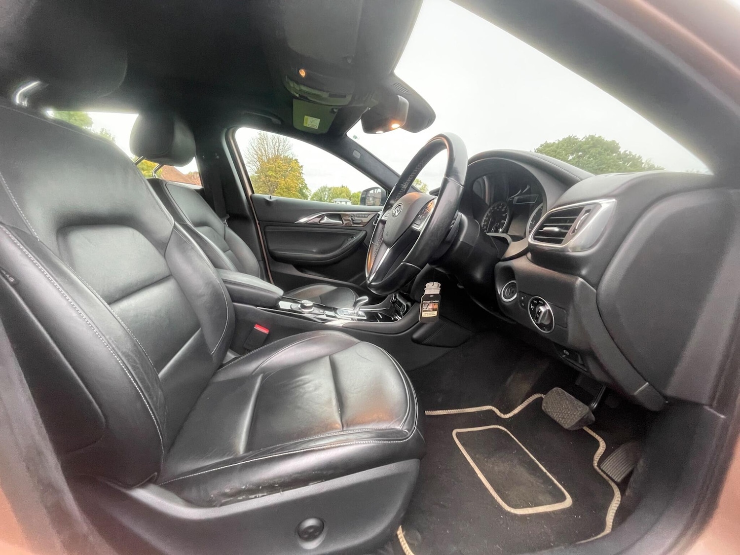 Used Infiniti Q30 2015 for sale - 76514488: Photo 26