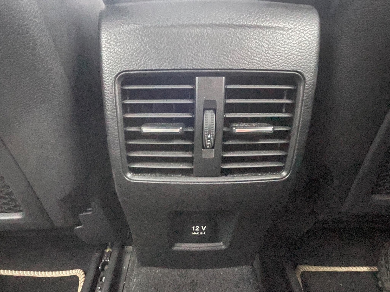 Used Infiniti Q30 2015 for sale - 76514488: Photo 32