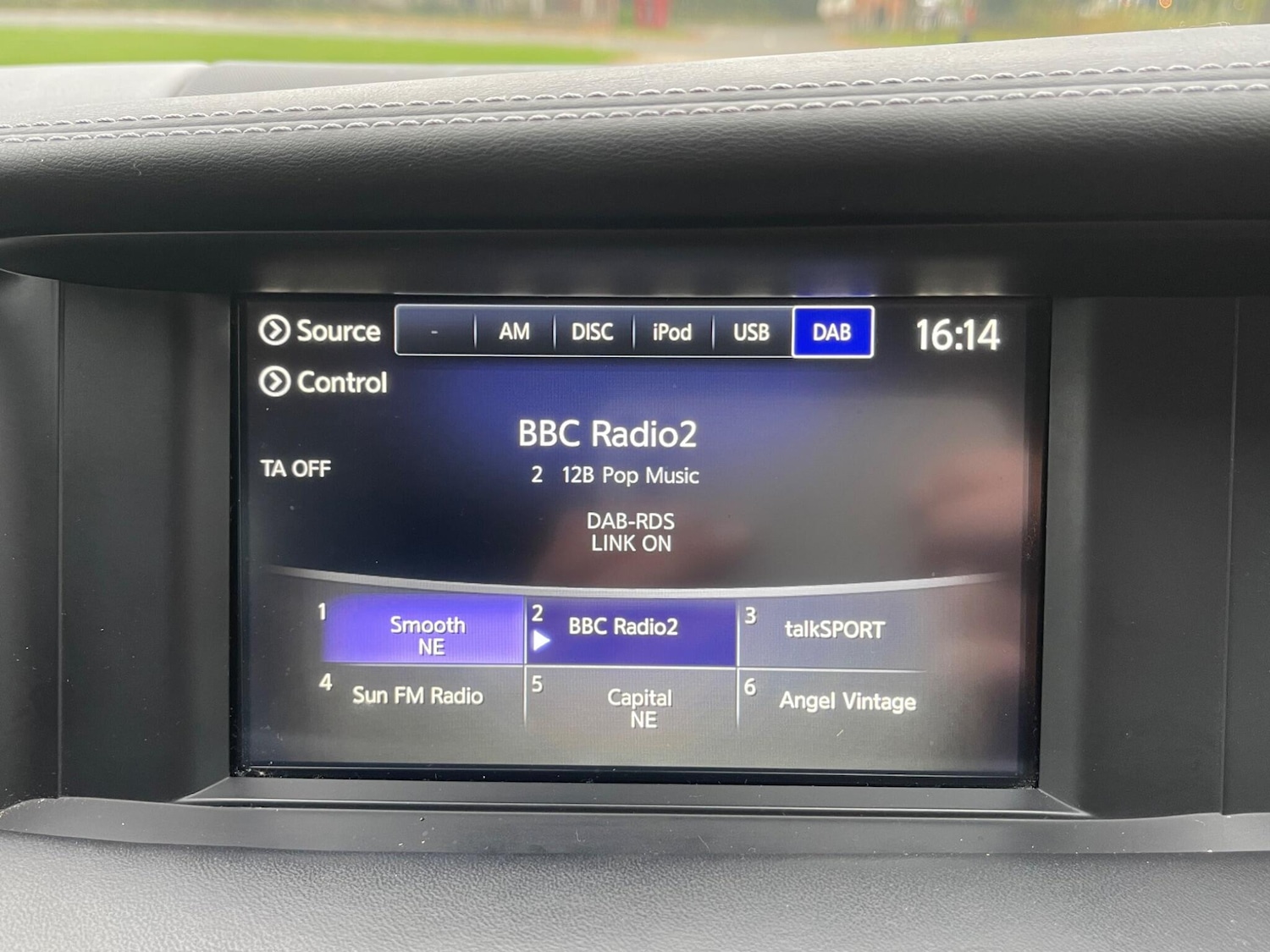 Used Infiniti Q30 2015 for sale - 76514488: Photo 42