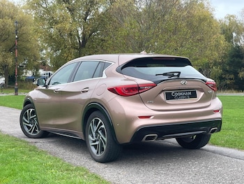 Used Infiniti Q30 2015 for sale - 76514488: Photo