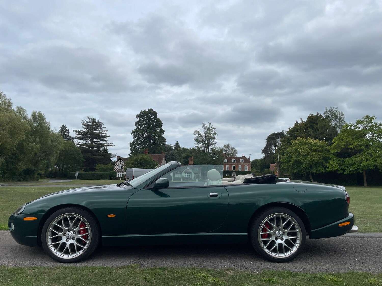 Used Jaguar XKR 2006 for sale - 76514483: Photo 17