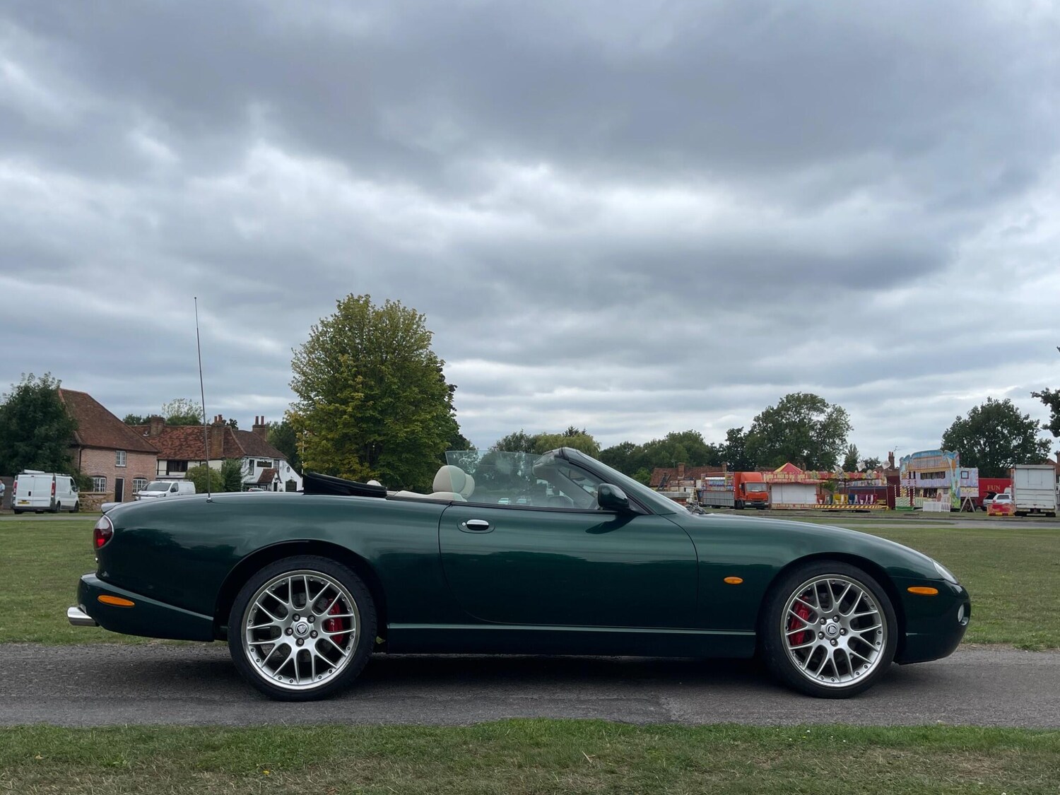 Used Jaguar XKR 2006 for sale - 76514483: Photo 24