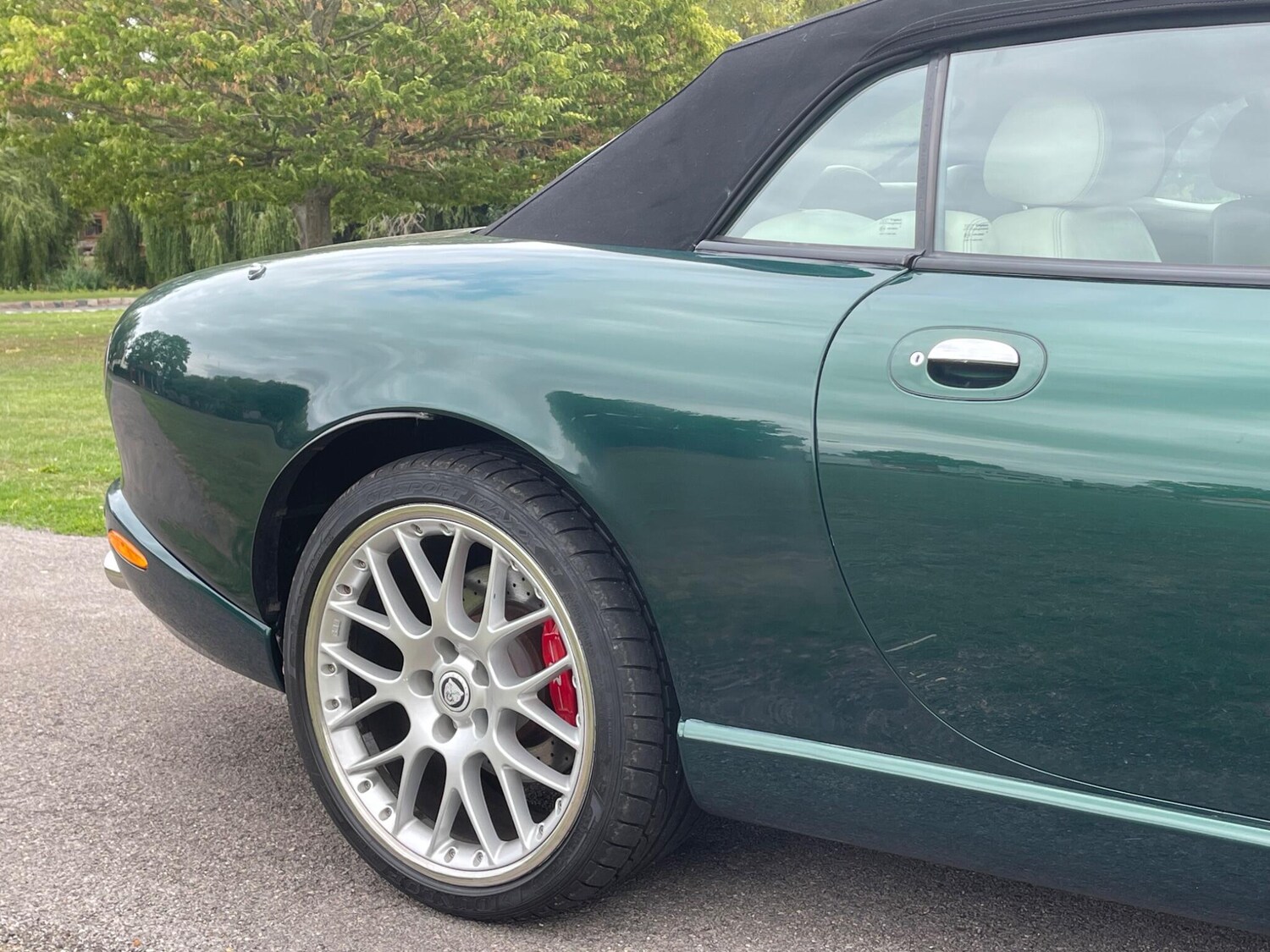 Used Jaguar XKR 2006 for sale - 76514483: Photo 44