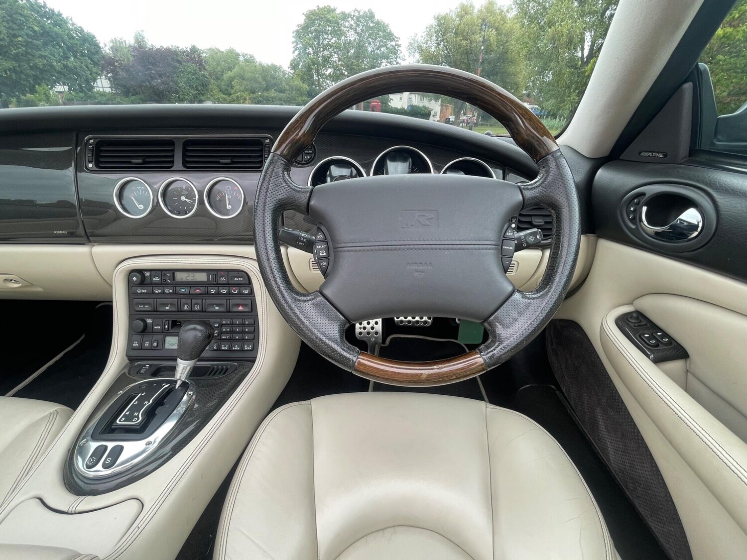 Used Jaguar XKR 2006 for sale - 76514483: Photo 51