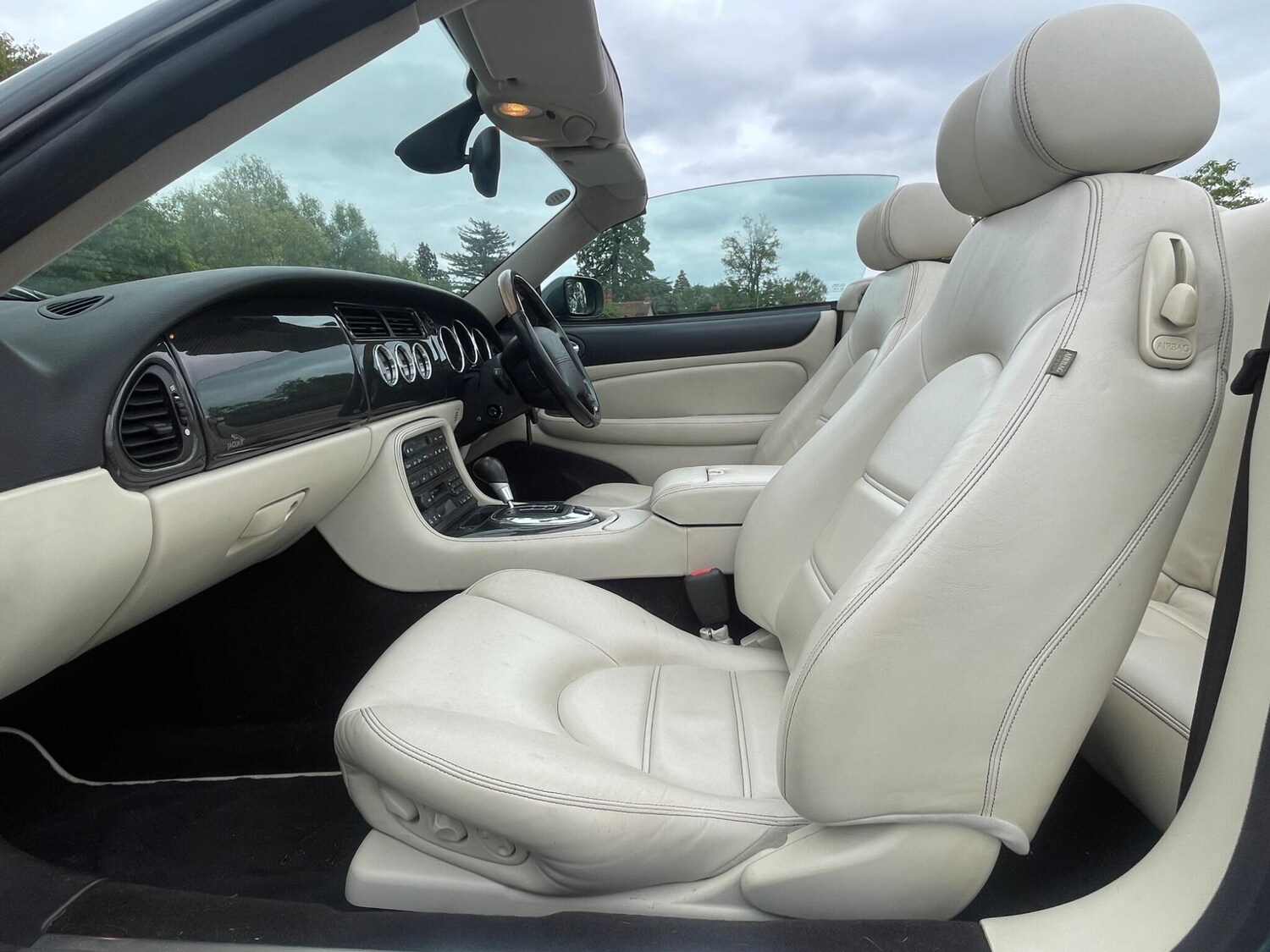 Used Jaguar XKR 2006 for sale - 76514483: Photo 52