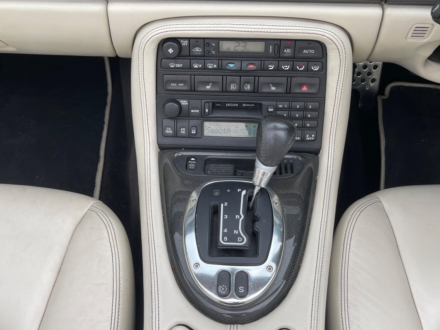 Used Jaguar XKR 2006 for sale - 76514483: Photo 59