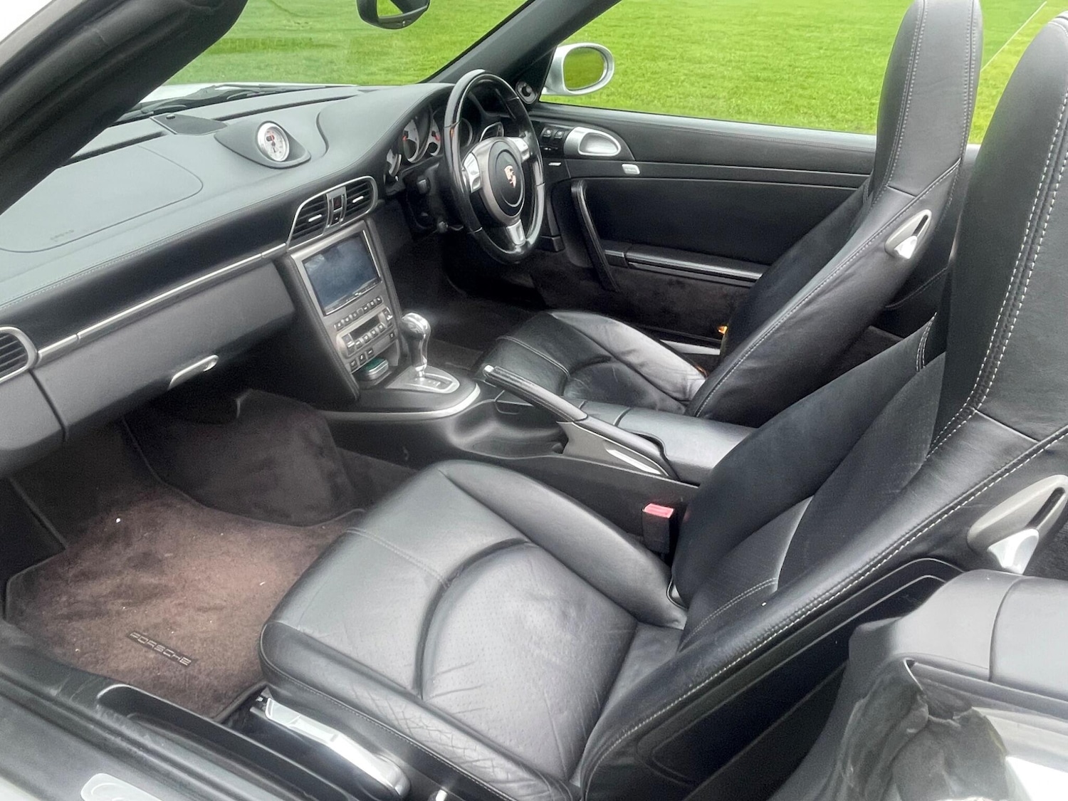 Used Porsche 911 for sale - 77647144: Photo 25