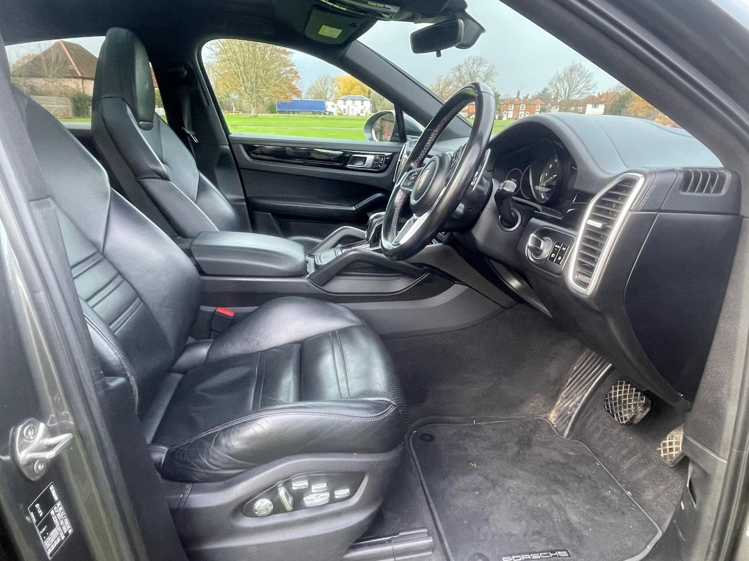 Used Porsche Cayenne 2019 for sale - 76850042: Photo 19