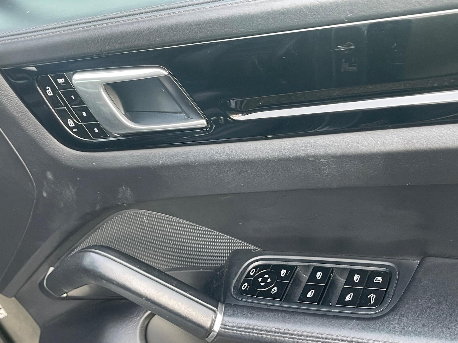 Used Porsche Cayenne 2019 for sale - 76850042: Photo 22