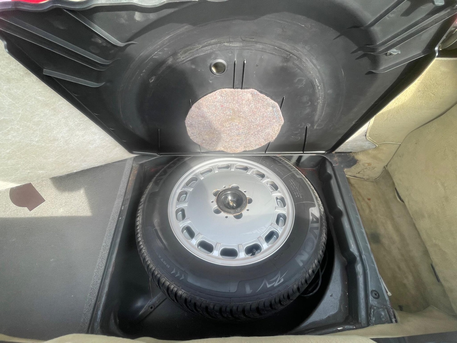 Used Mercedes-Benz 500 SL for sale - 77977940: Photo 41