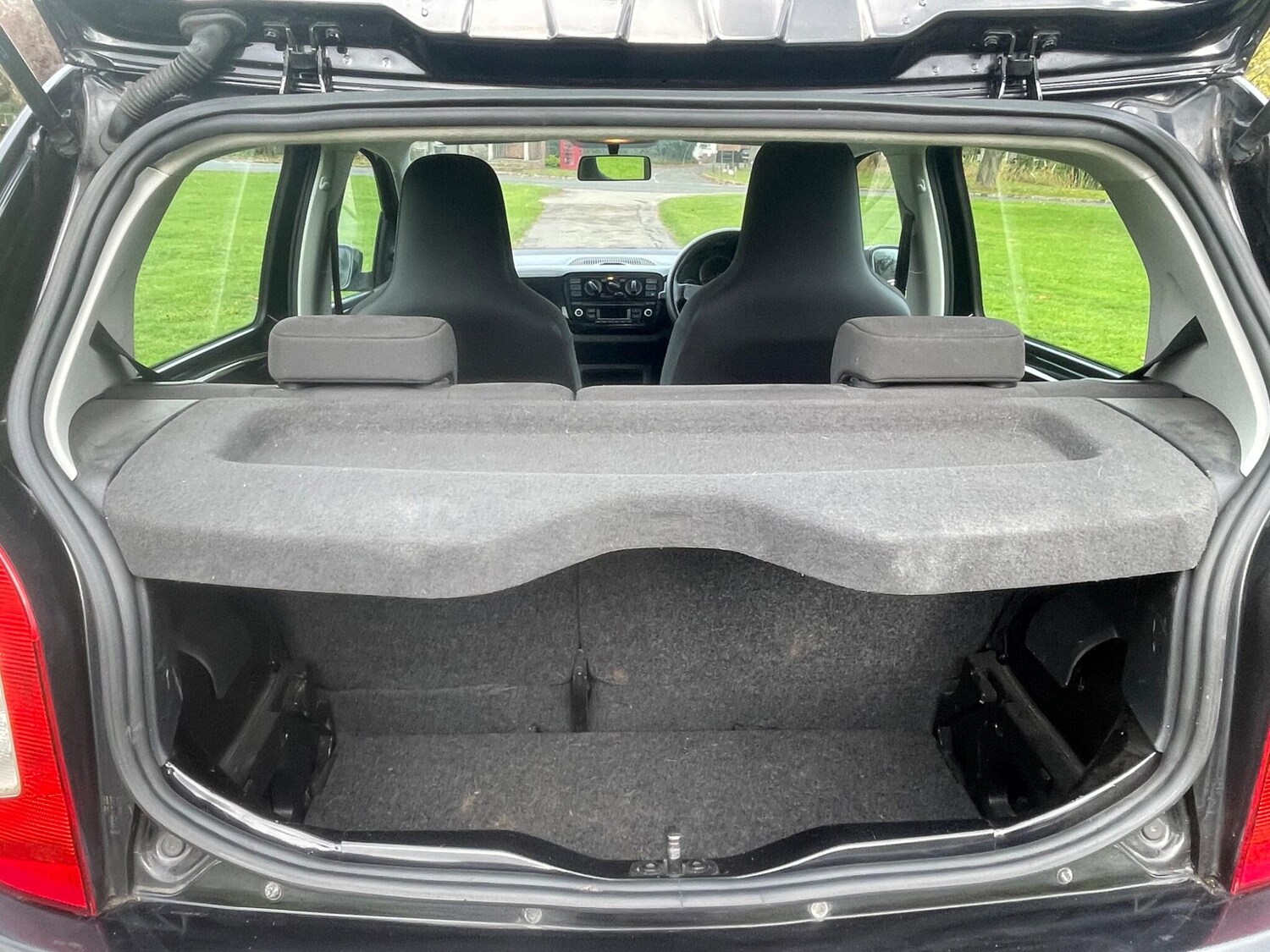 Used Volkswagen up! 2013 for sale - 76514489: Photo 19