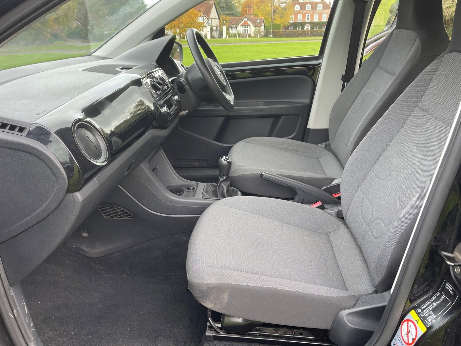 Used Volkswagen up! 2013 for sale - 76514489: Photo 21