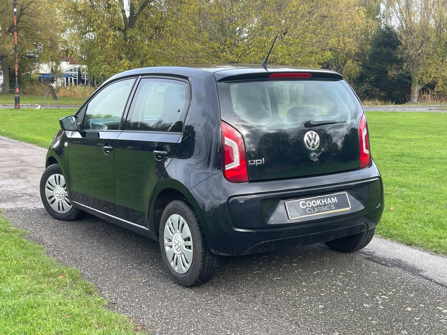 Used Volkswagen up! 2013 for sale - 76514489: Photo 4