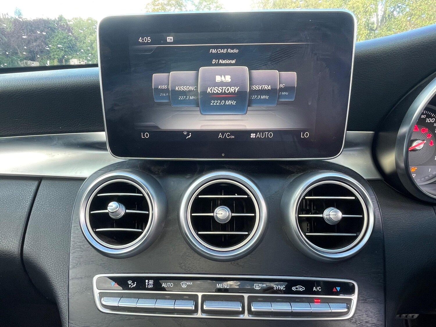 Used Mercedes-Benz C Class 2018 for sale - 76514490: Photo 39