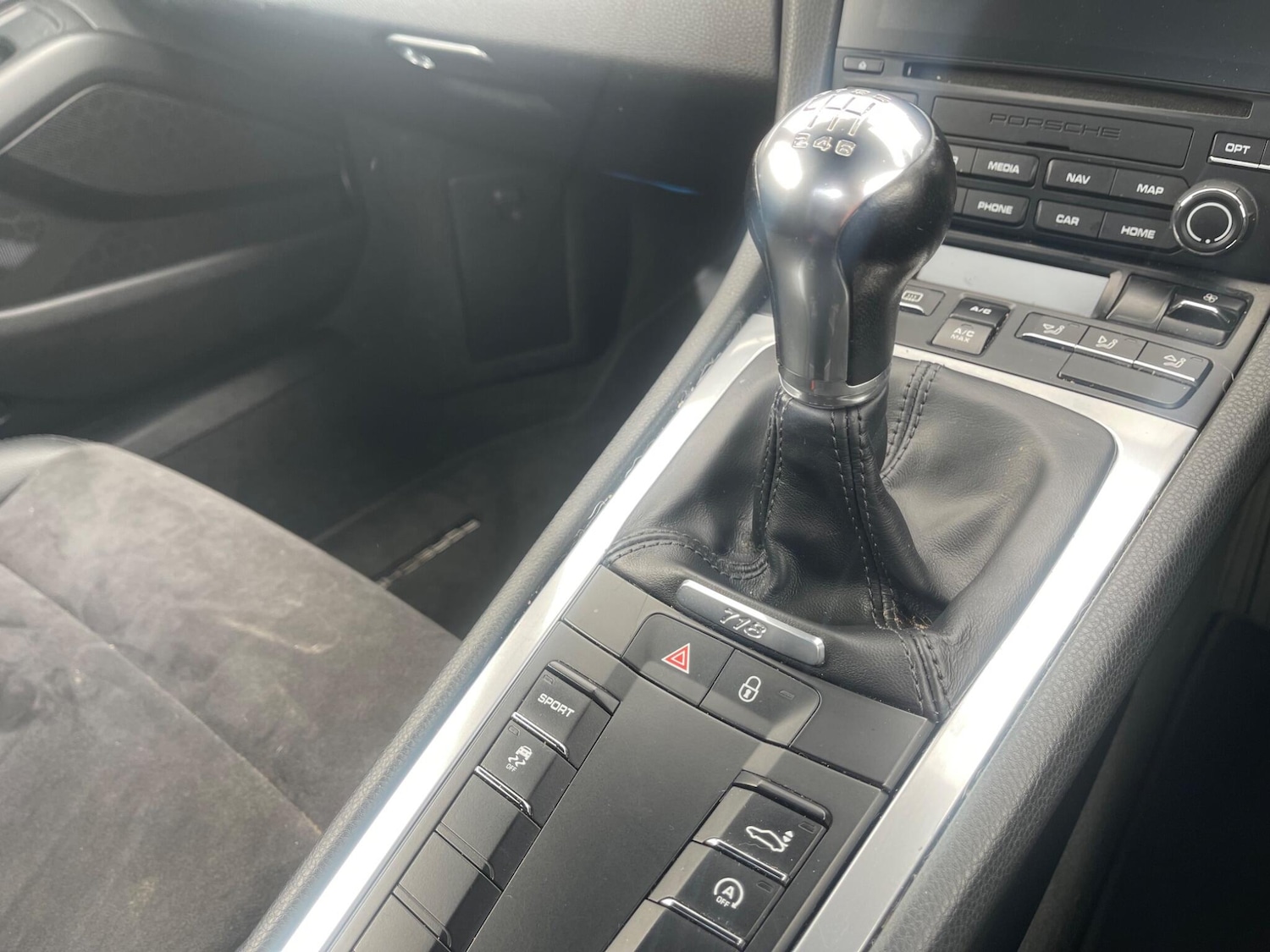 Used Porsche Cayman 2017 for sale - 77574809: Photo 18