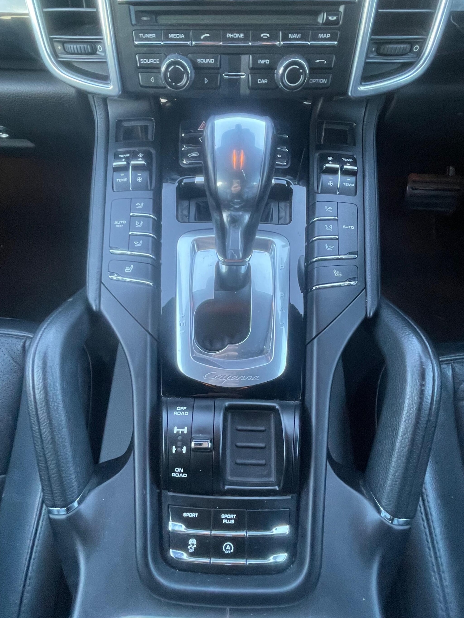 Used Porsche Cayenne 2015 for sale - 76522099: Photo 13