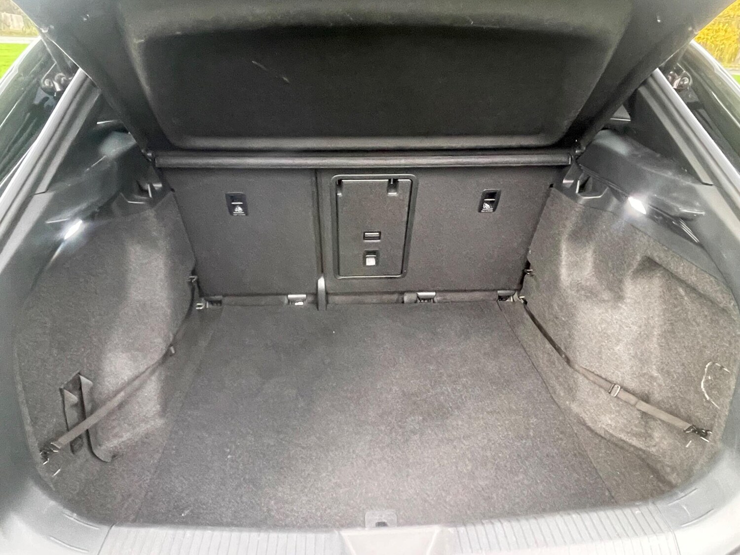 Used Volkswagen ID.4 2021 for sale - 76514491: Photo 27