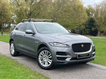 Used Jaguar F-Pace 2019 for sale - 76592312: Photo