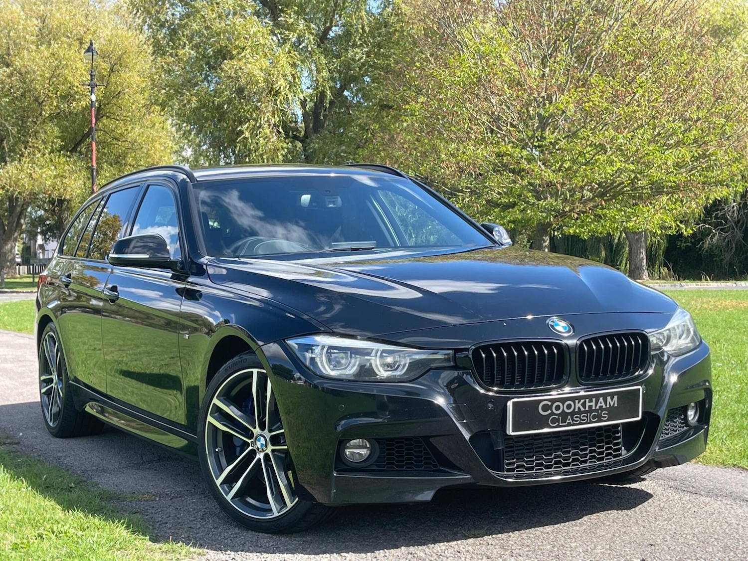 Used BMW 3 Series 2019 for sale - 76592839: Photo 1