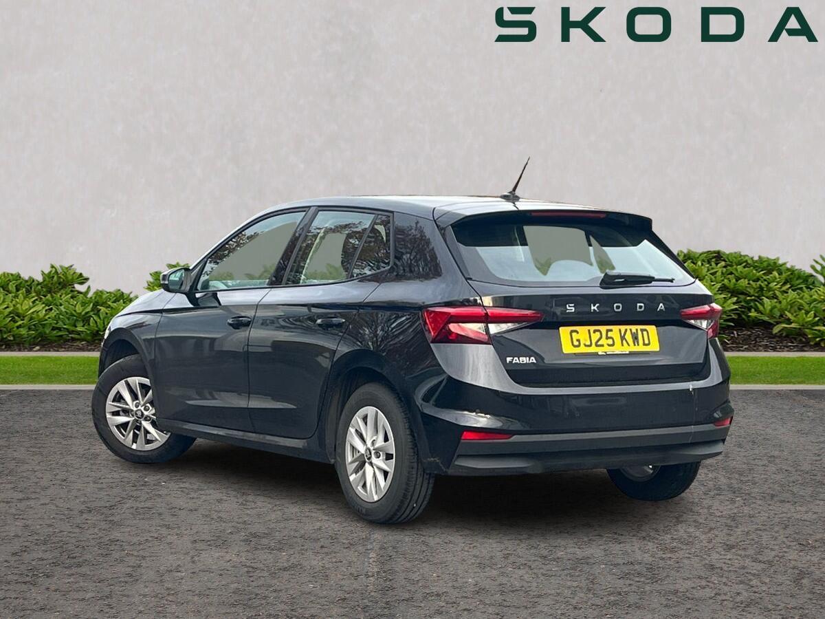 Used Skoda Fabia 2025 for sale - 76680253: Photo 2