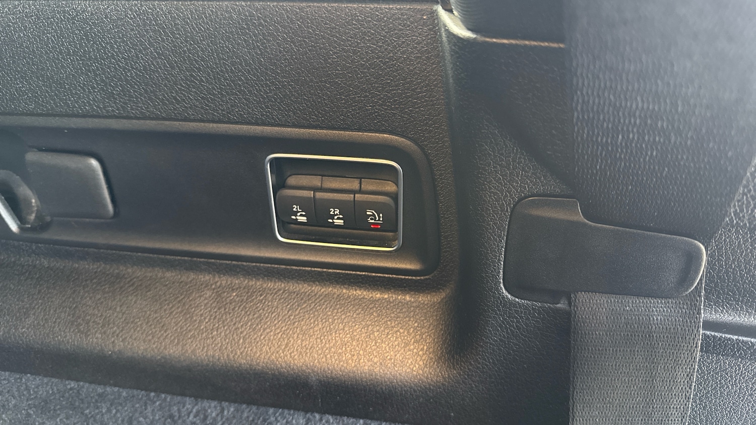 Used Mercedes-Benz GLE 2021 for sale - 76355450: Photo 30