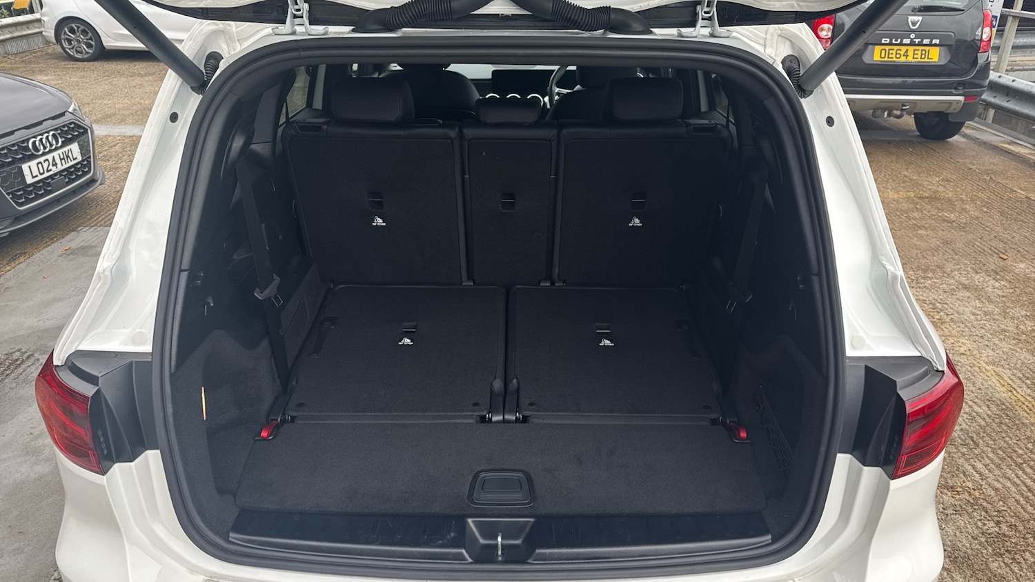 Used Mercedes-Benz GLB 2024 for sale - 77035742: Photo 4