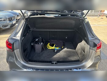Used Mercedes-Benz GLA 2021 for sale - 75820526: Photo