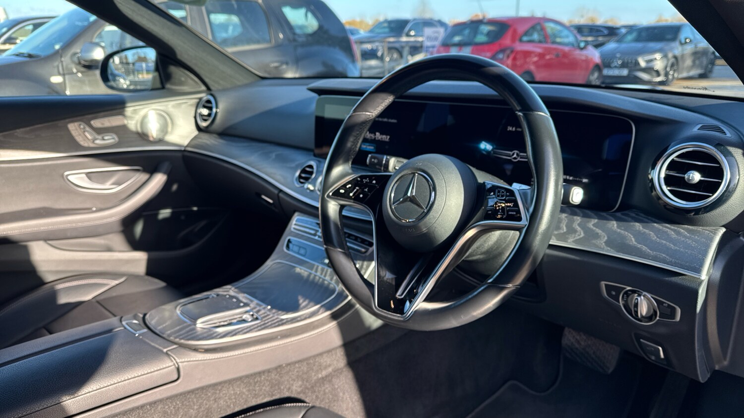 Used Mercedes-Benz E Class 2023 for sale - 76464402: Photo 11