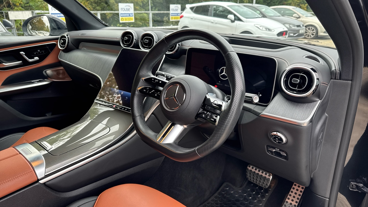 Used Mercedes-Benz GLC 2023 for sale - 76243529: Photo 11