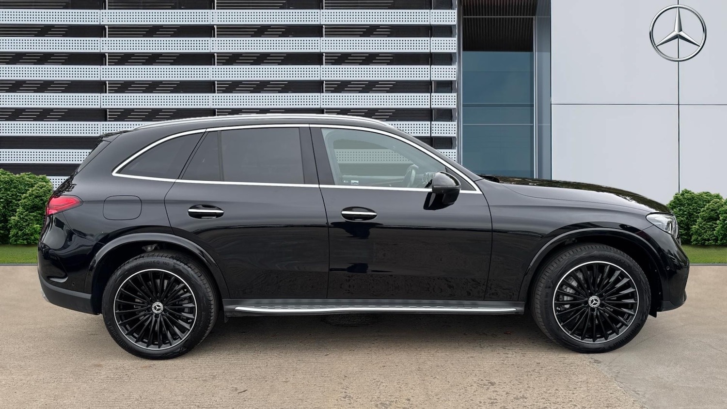 Used Mercedes-Benz GLC 2023 for sale - 76243529: Photo 5