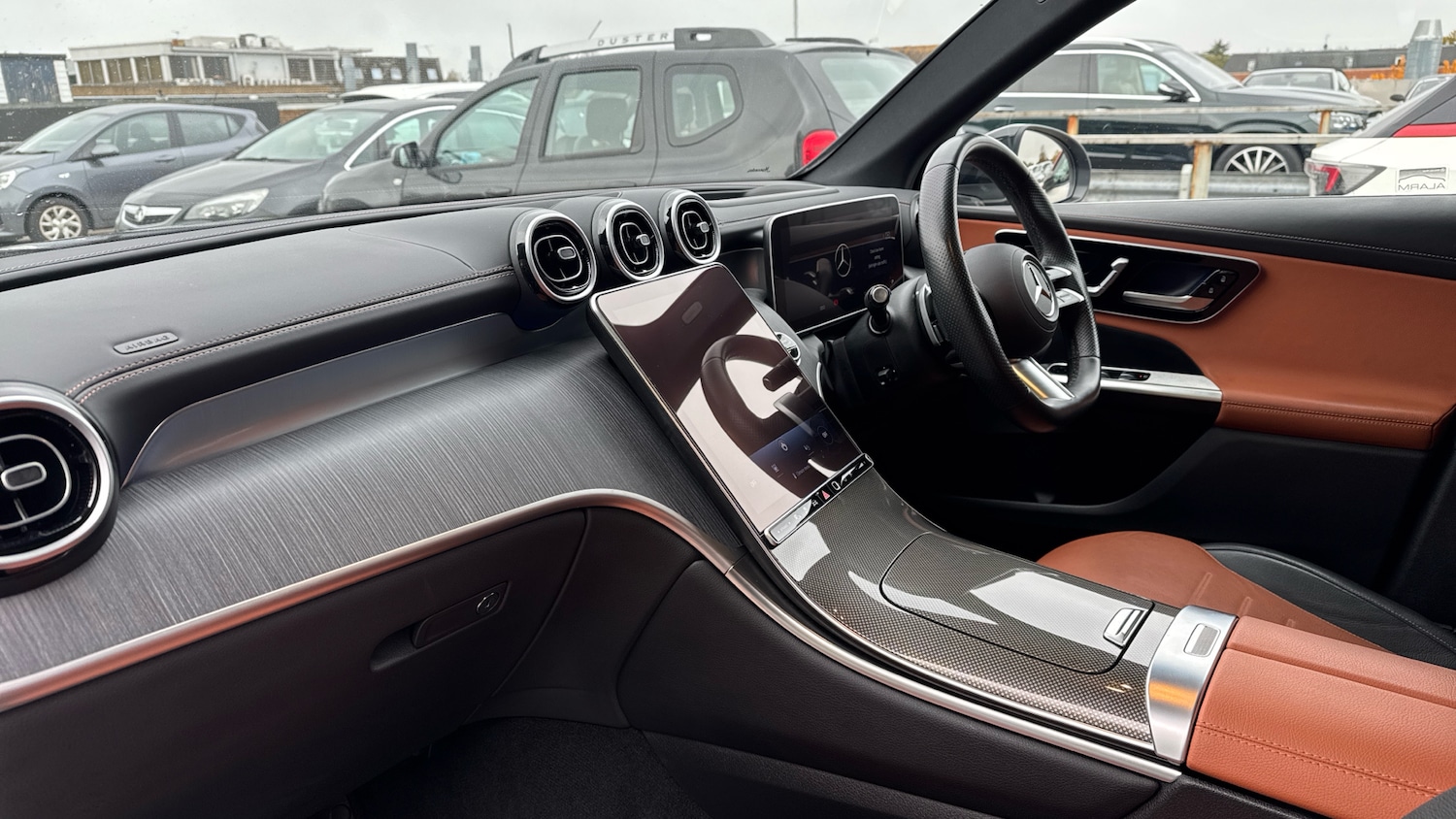 Used Mercedes-Benz GLC 2023 for sale - 76243529: Photo 9