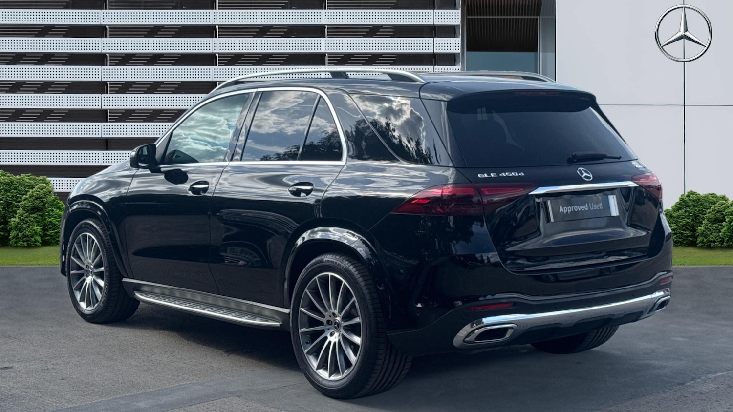 Used Mercedes-Benz GLE 2024 for sale - 76559876: Photo 2