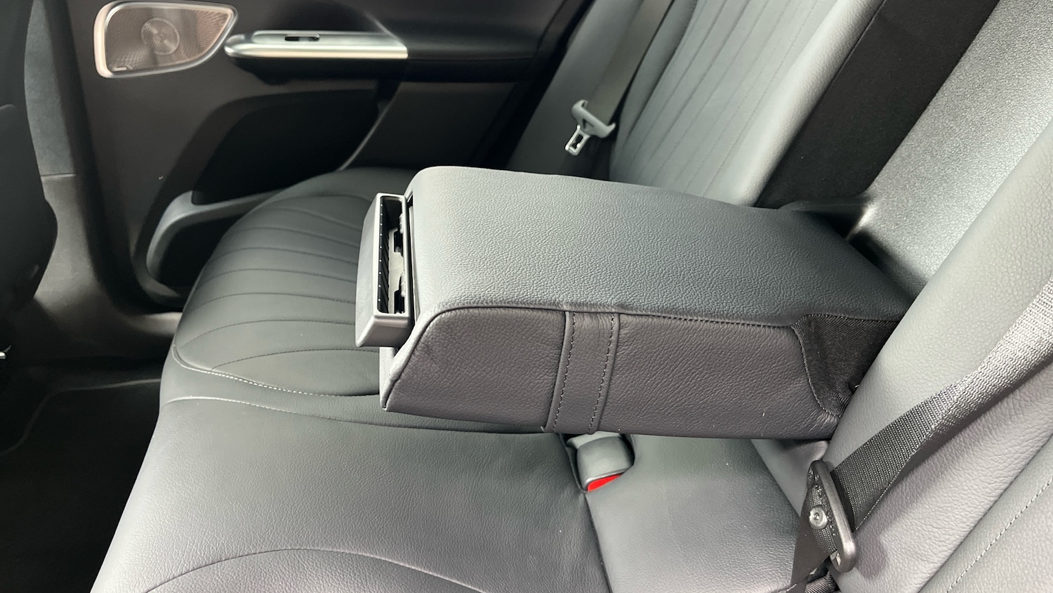 Used Mercedes-Benz EQA 2025 for sale - 76100868: Photo 25