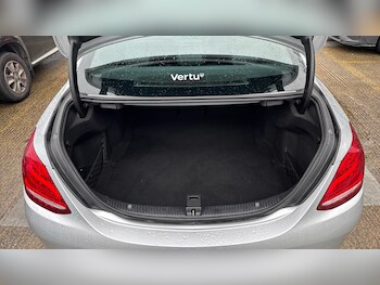 Used Mercedes-Benz C Class 2018 for sale - 76882290: Photo