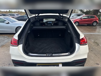 Used Mercedes-Benz GLE 2023 for sale - 77493226: Photo