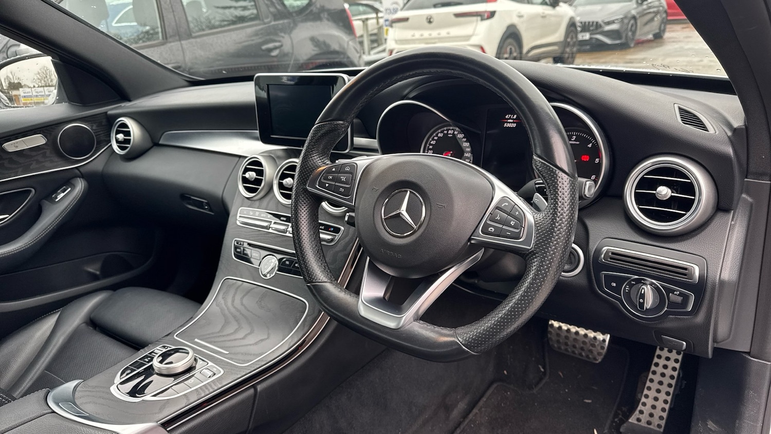 Used Mercedes-Benz C Class 2018 for sale - 77034213: Photo 11