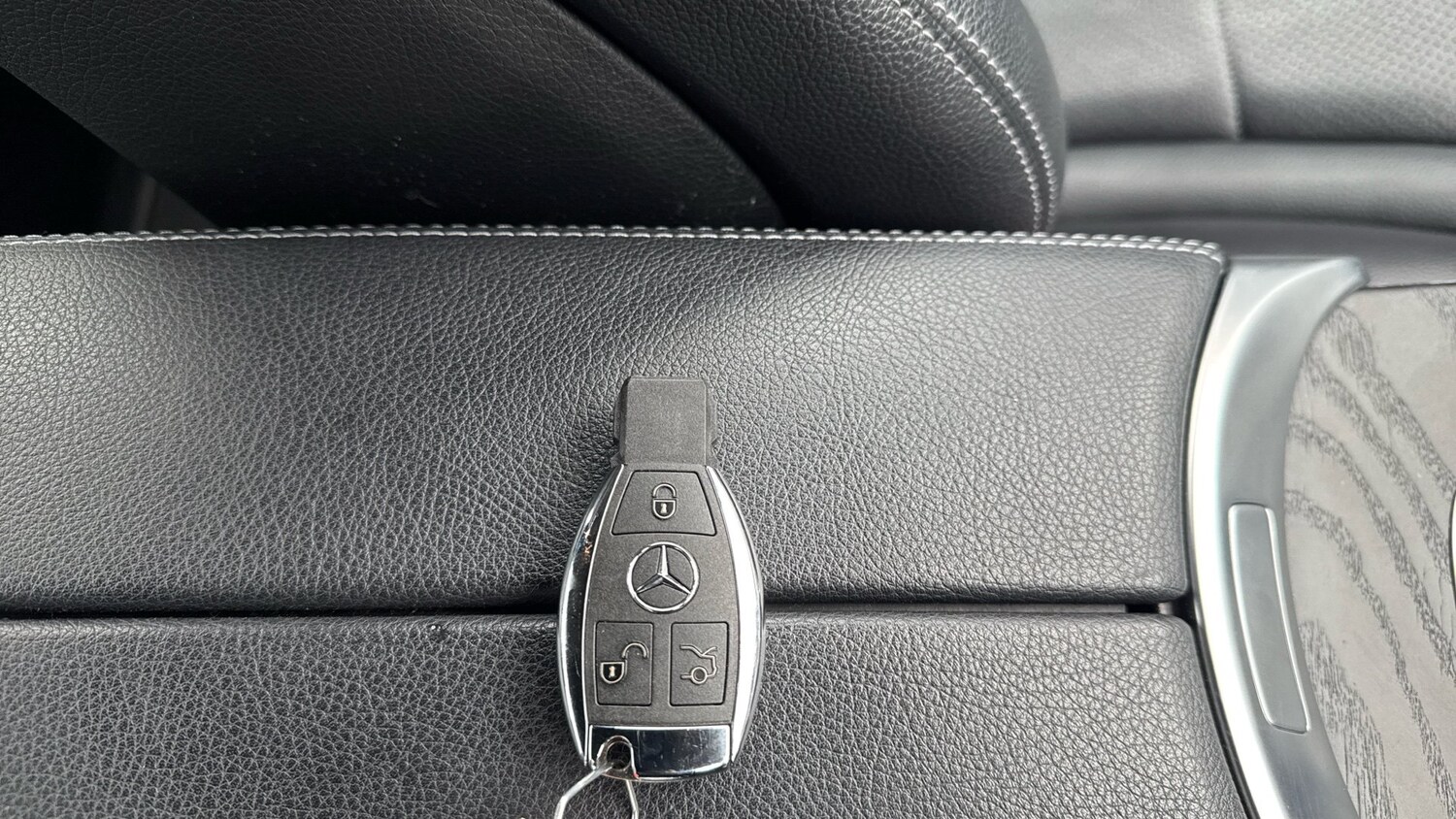 Used Mercedes-Benz C Class 2018 for sale - 77034213: Photo 20