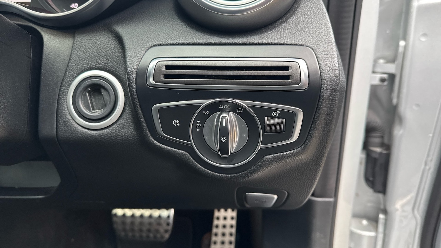 Used Mercedes-Benz C Class 2018 for sale - 77034213: Photo 28