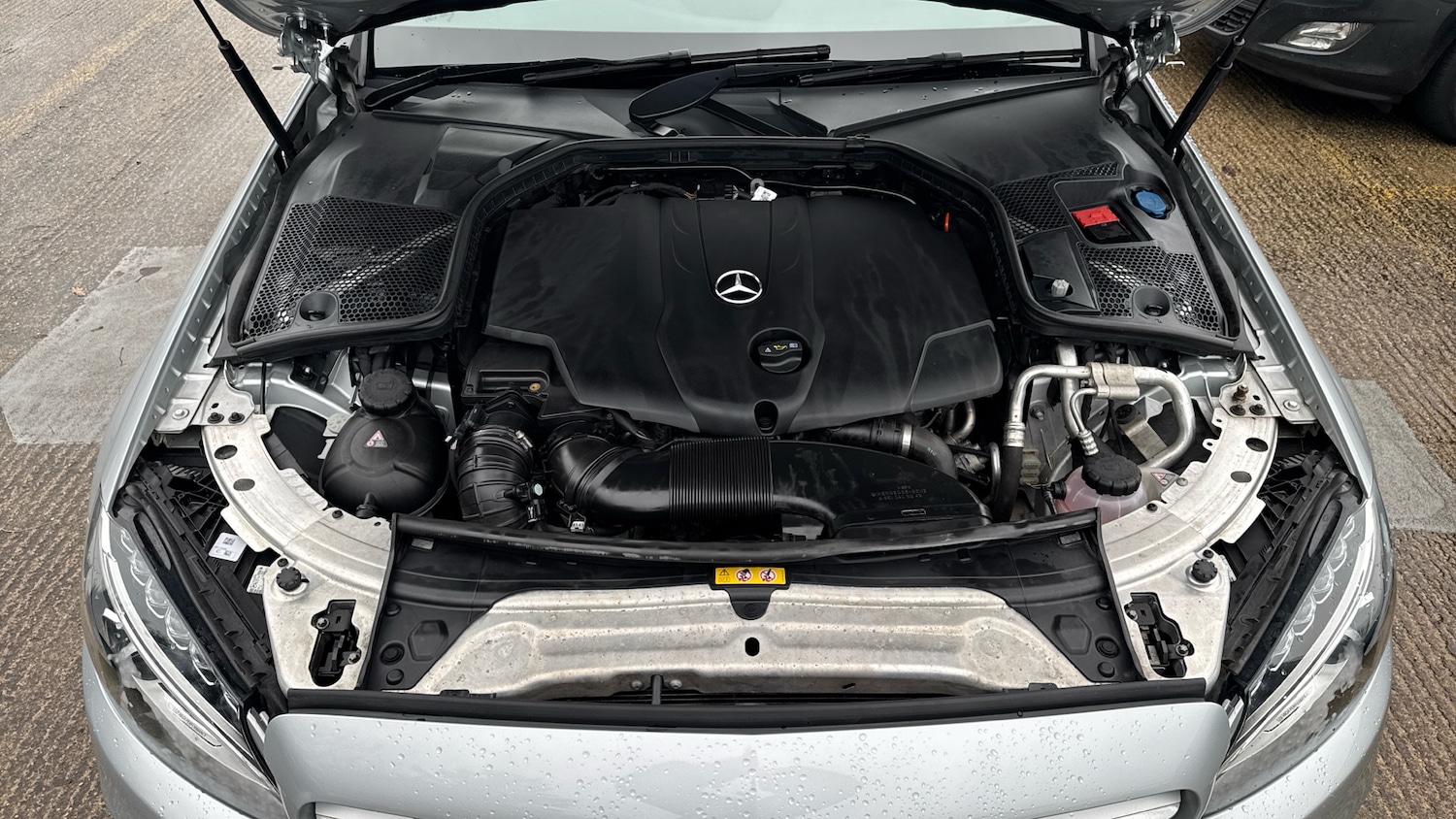 Used Mercedes-Benz C Class 2018 for sale - 77034213: Photo 8