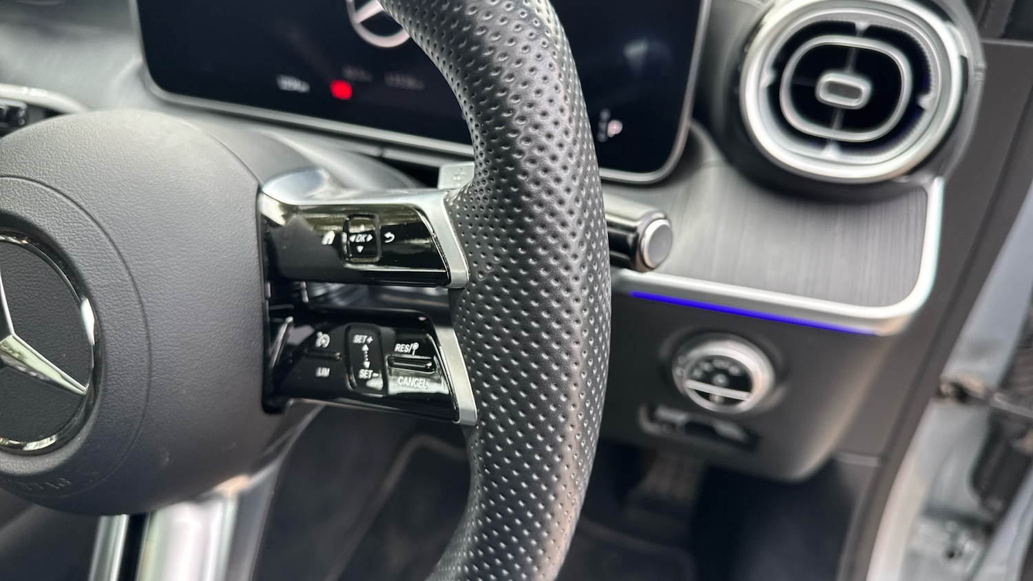 Used Mercedes-Benz C-Class 2023 for sale - 76028030: Photo 31