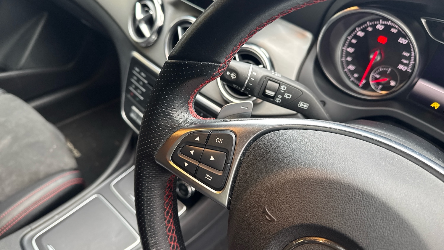 Used Mercedes-Benz GLA 2019 for sale - 76437026: Photo 30