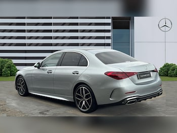 Used Mercedes-Benz C Class 2024 for sale - 76232260: Photo 2