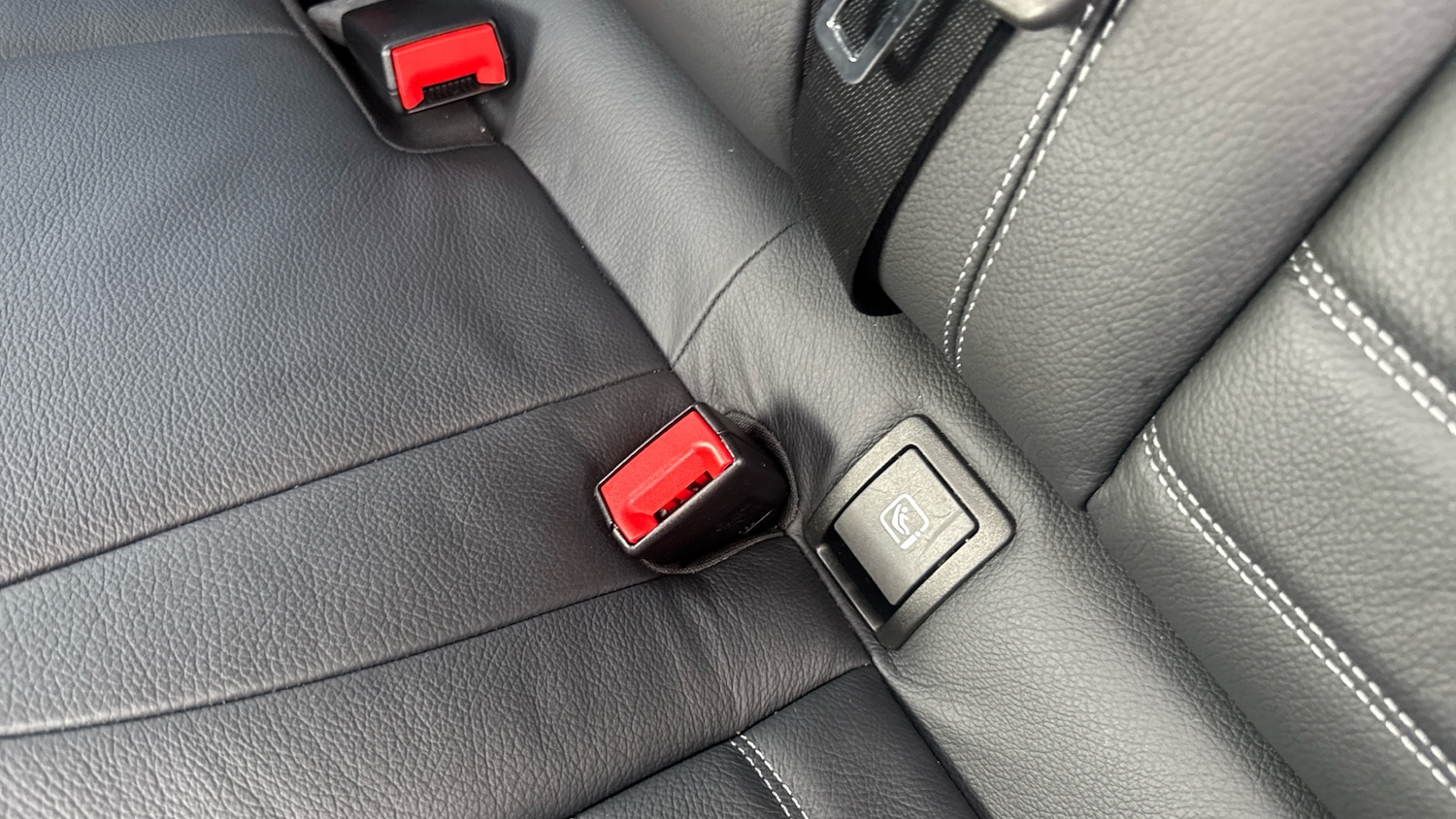 Used Mercedes-Benz GLC 2022 for sale - 76504884: Photo 17