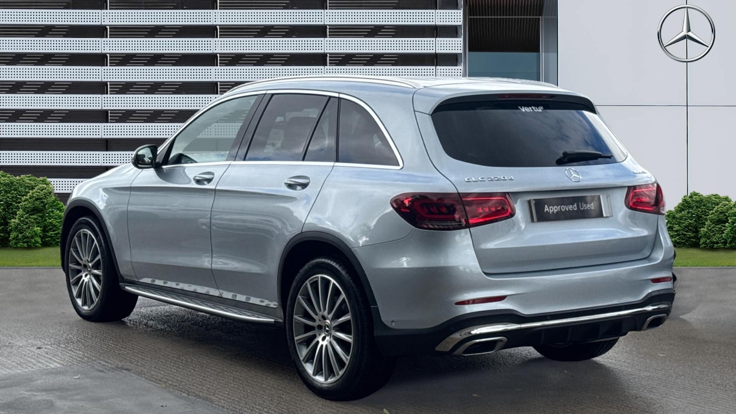 Used Mercedes-Benz GLC 2022 for sale - 76504884: Photo 2