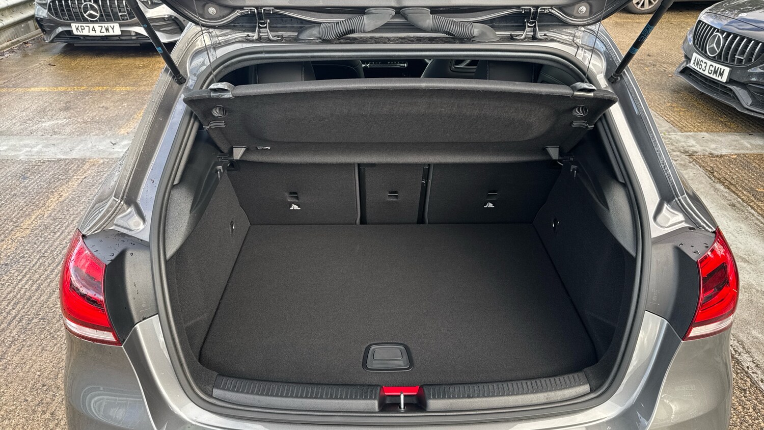 Used Mercedes-Benz A-Class 2021 for sale - 76734945: Photo 4