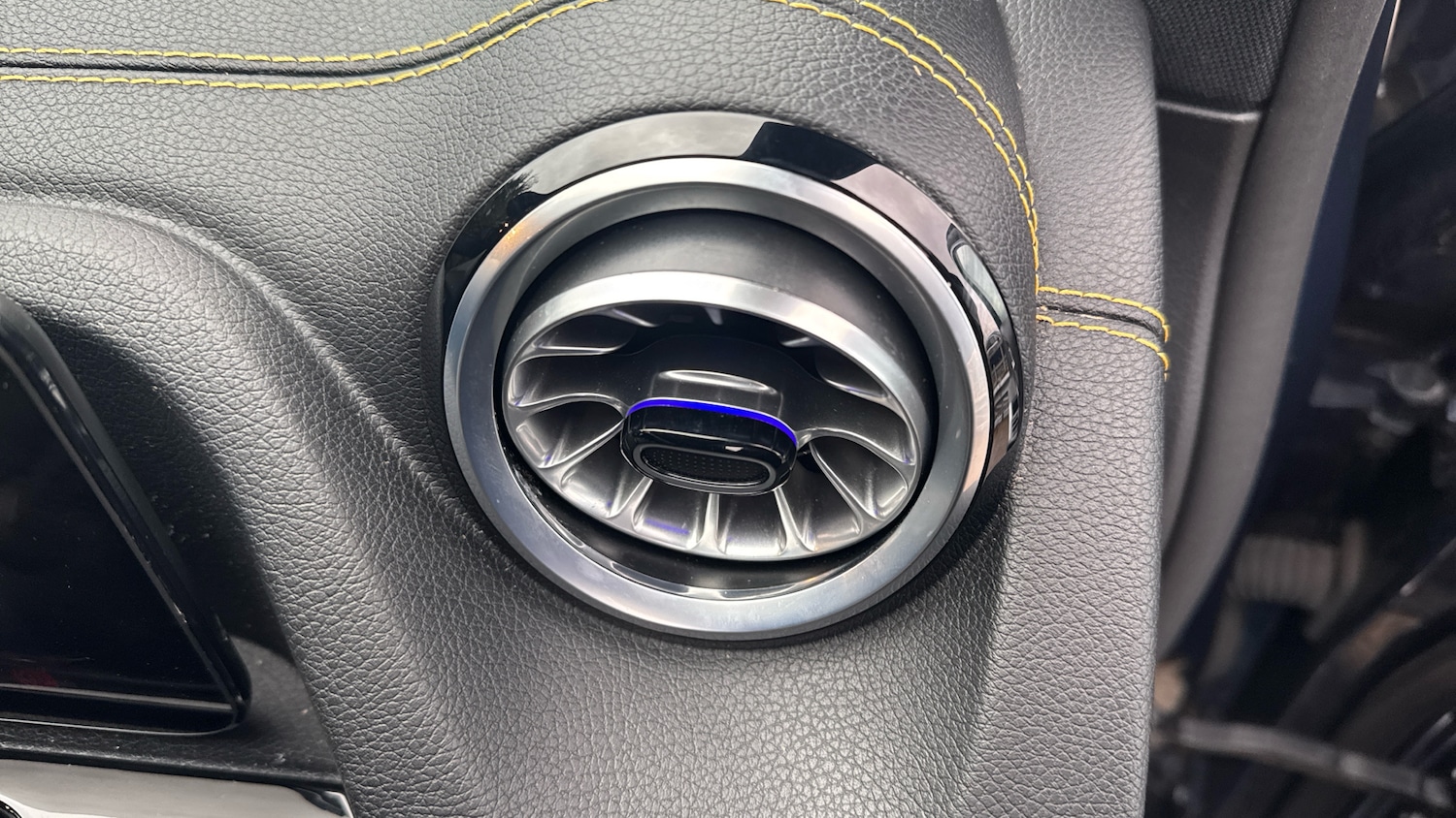 Used Mercedes-Benz GLA 2022 for sale - 77521895: Photo 27