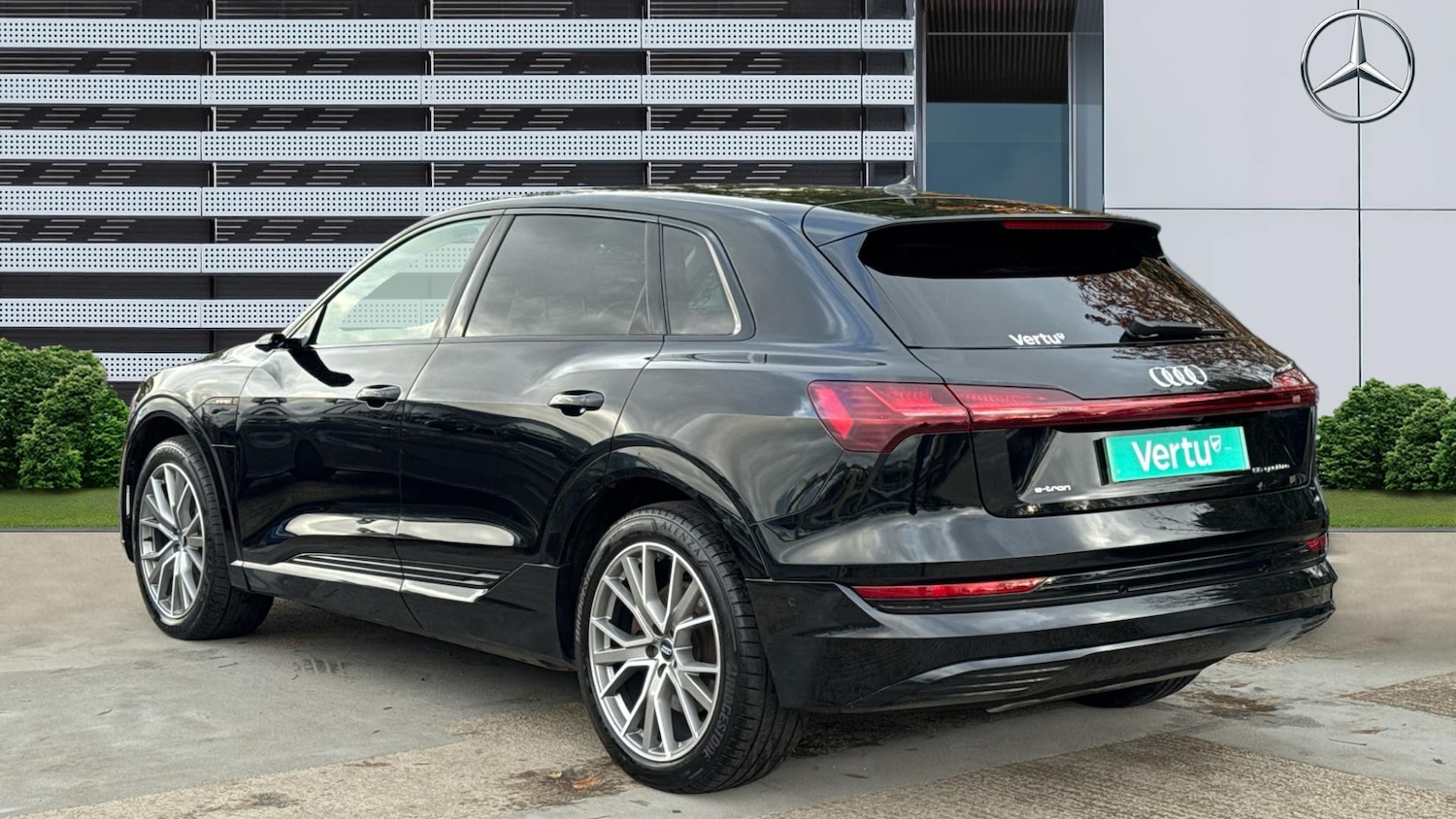 Used Audi e-tron 2020 for sale - 76428622: Photo 2