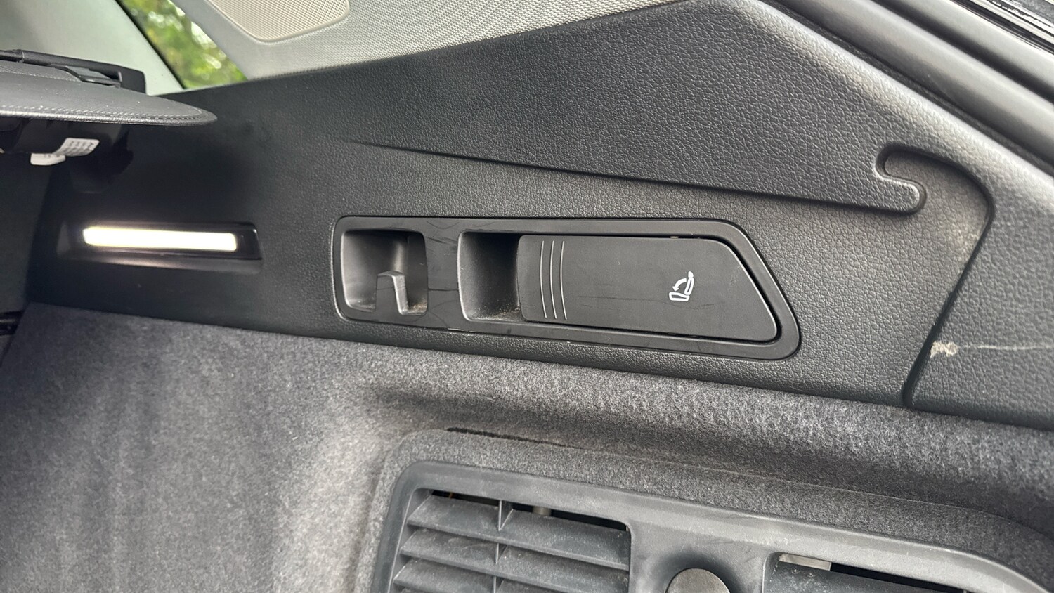 Used Audi e-tron 2020 for sale - 76428622: Photo 31